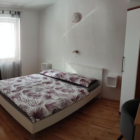 Apartment Anita Фажана Екстер'єр фото